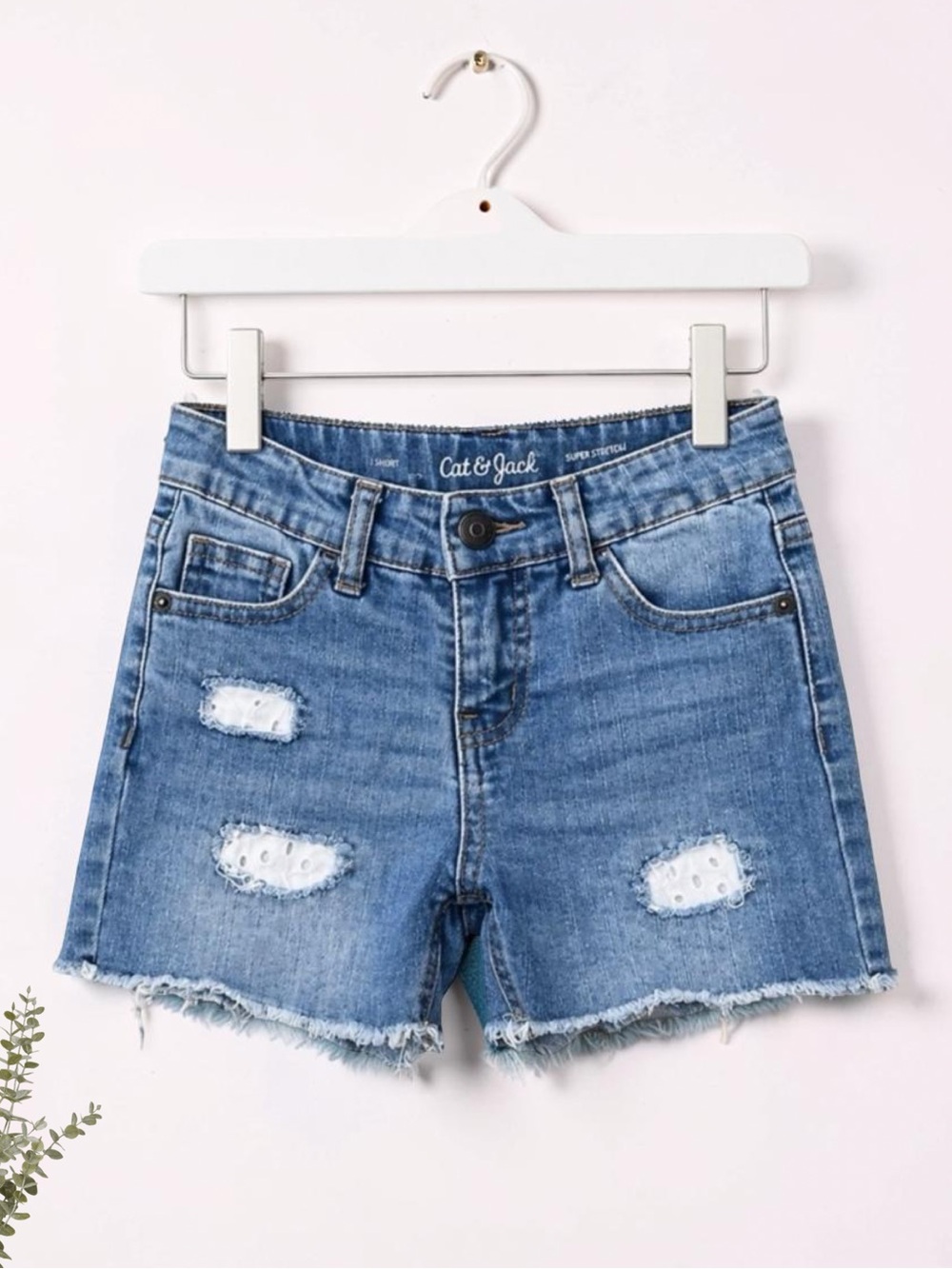 Girls Cat & Jack Distressed Denim Shorts Size 6 Frayed Hem Blue Jean Summer